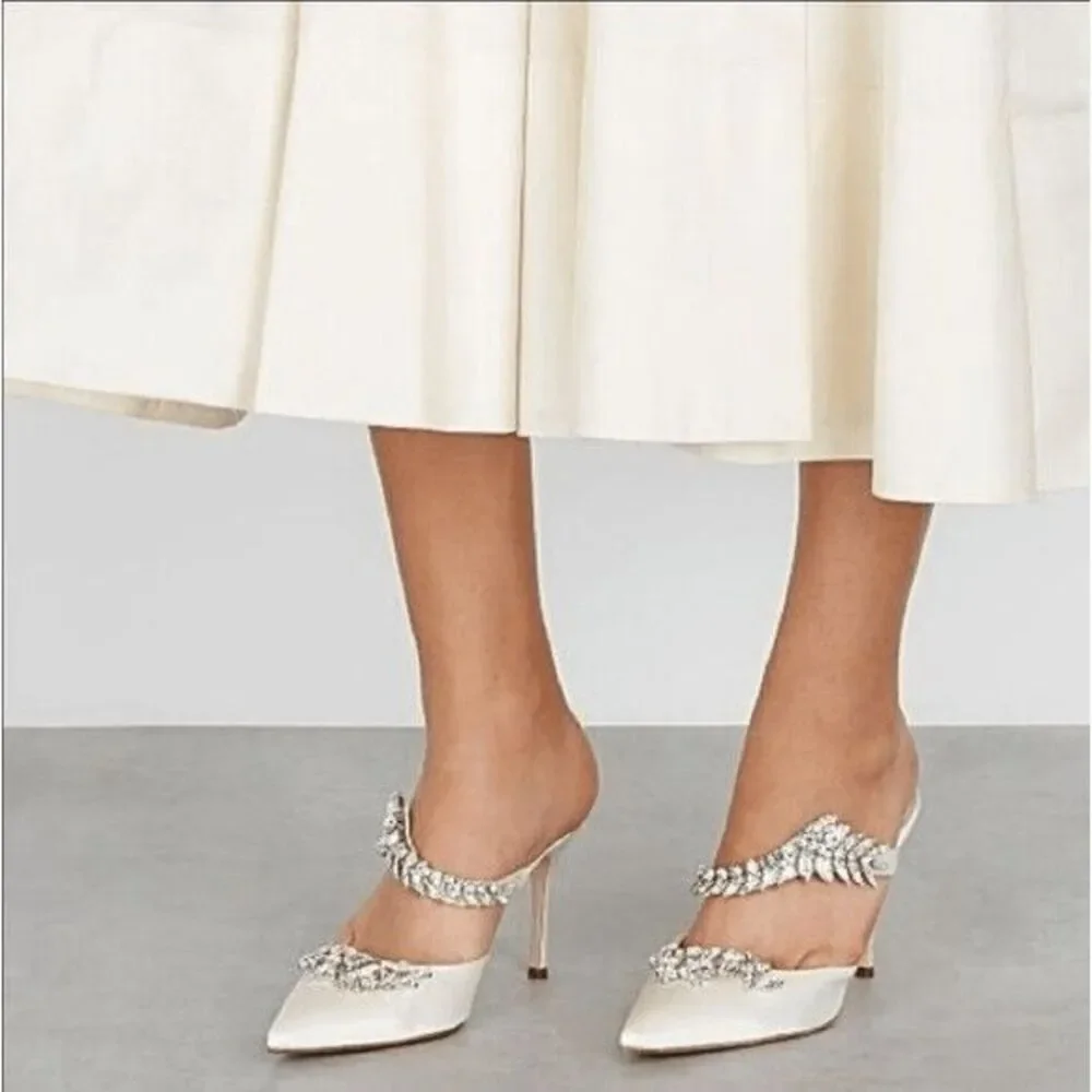 Manolo‎ Blahnik Lurum 90 Crystal-embellished White Satin Mules Heels Size 6.5